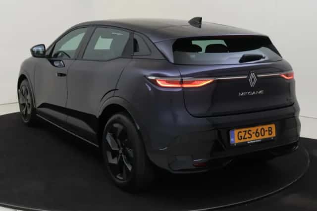 Renault Mégane E-Tech (2025) thumbnail 4