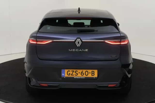 Renault Mégane E-Tech (2025) thumbnail 5