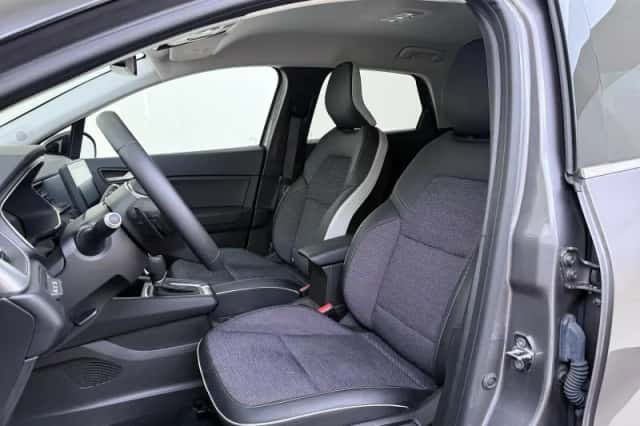 Renault Captur (2021) thumbnail 15
