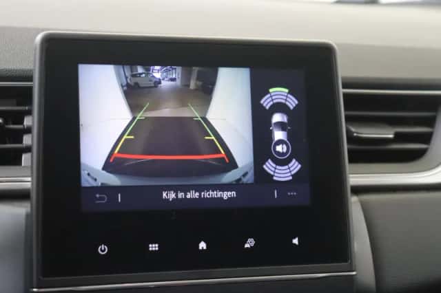 Renault Captur (2021) thumbnail 22