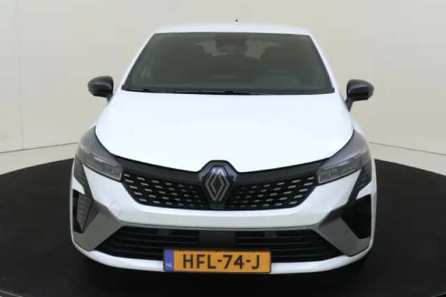 Renault Clio (2025) thumbnail 2