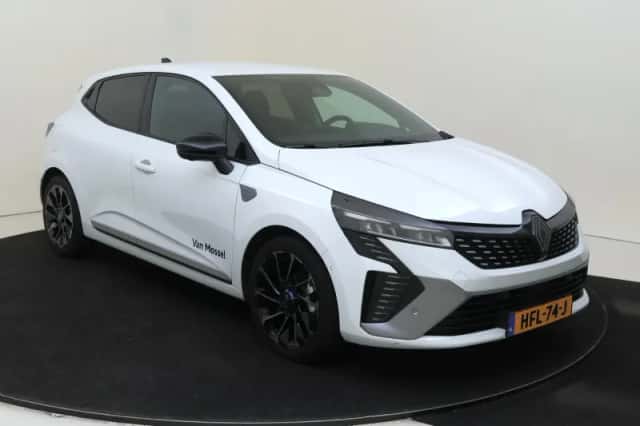 Renault Clio (2025) thumbnail 3