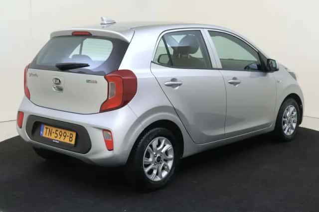 Kia Picanto (2018) thumbnail 4