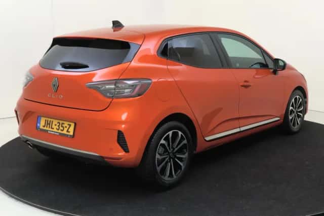 Renault Clio (2025) thumbnail 8