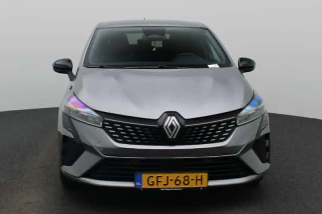 Renault Clio (2024) thumbnail 3