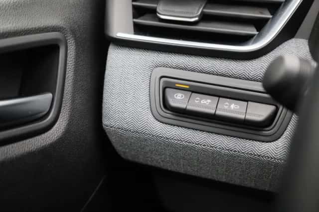 Renault Clio (2024) thumbnail 22