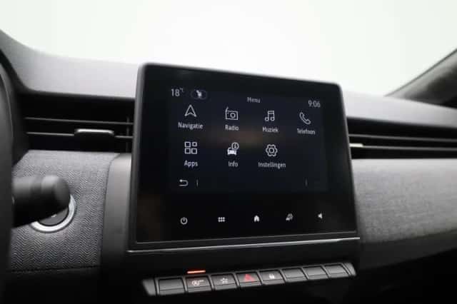 Renault Clio (2024) thumbnail 26