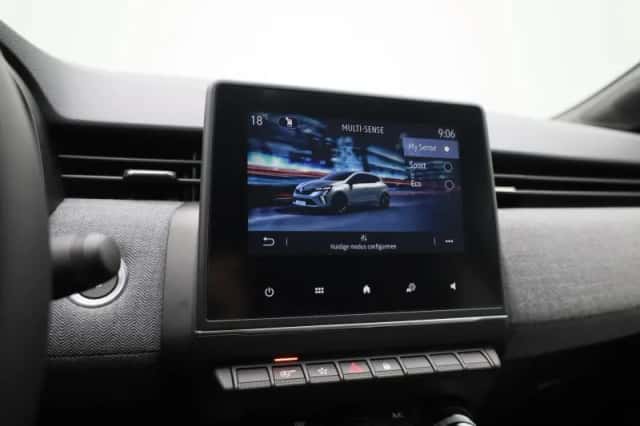 Renault Clio (2024) thumbnail 27
