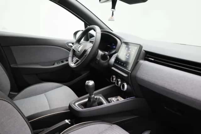 Renault Clio (2024) thumbnail 31