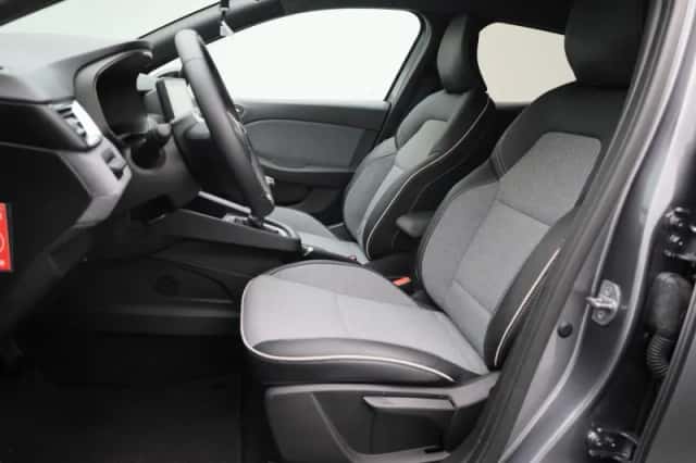 Renault Clio (2024) thumbnail 10