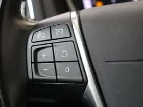 Volvo V40 (2019) thumbnail 13