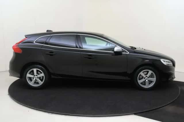 Volvo V40 (2019) thumbnail 6