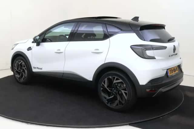 Renault Captur (2026) thumbnail 3