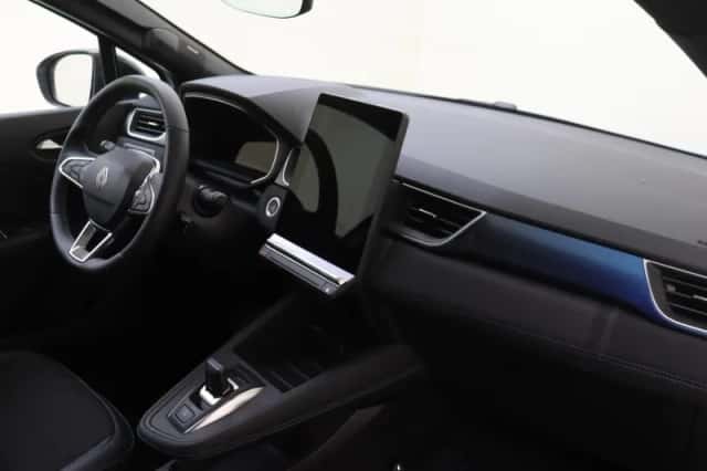 Renault Captur (2026) thumbnail 5