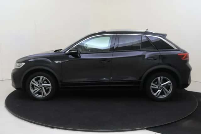 Volkswagen T-Roc (2023) thumbnail 4