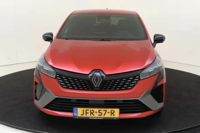 Renault Clio (2025) thumbnail 2