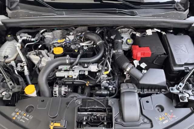Renault Captur (2023) thumbnail 11