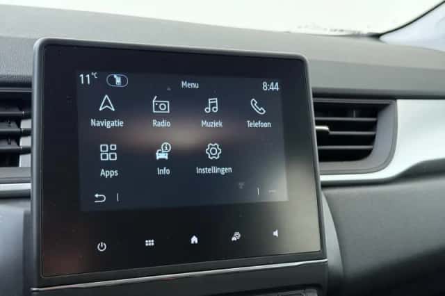Renault Captur (2023) thumbnail 19