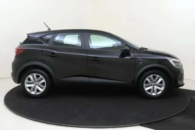 Renault Captur (2023) thumbnail 8