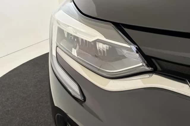 Renault Captur (2023) thumbnail 9