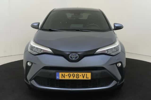 Toyota C-HR (2021) thumbnail 6