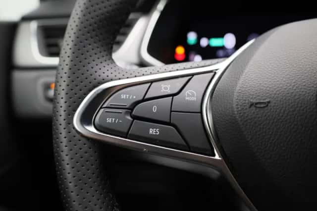 Renault Captur (2024) thumbnail 19