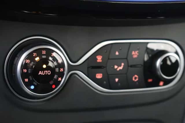 Dacia Sandero Stepway (2020) thumbnail 23