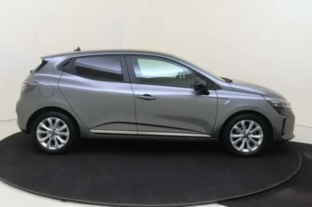 Renault Clio (2024) thumbnail 6