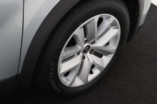 Renault Captur (2023) thumbnail 11