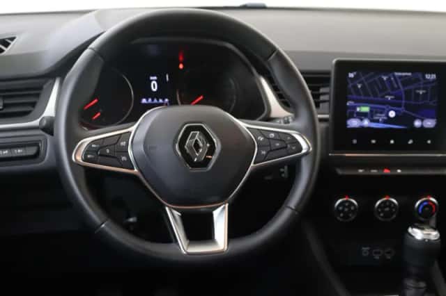 Renault Captur (2023) thumbnail 14