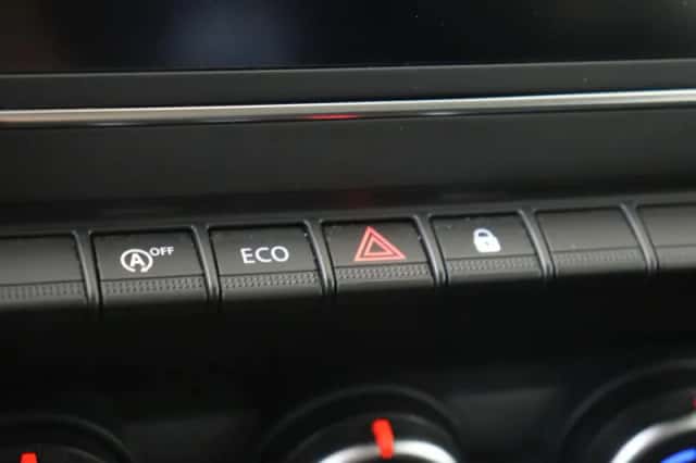Renault Captur (2023) thumbnail 24