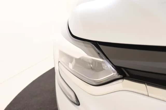 Renault Captur (2023) thumbnail 10