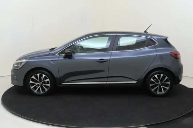 Renault Clio (2019) thumbnail 4