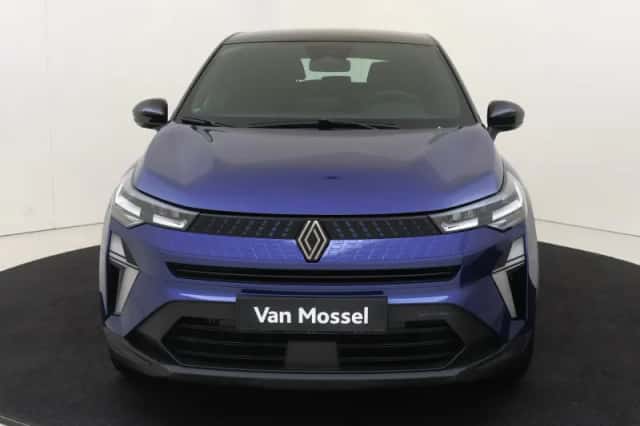 Renault Captur (2025) thumbnail 2