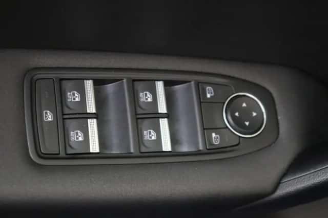 Renault Captur (2025) thumbnail 27