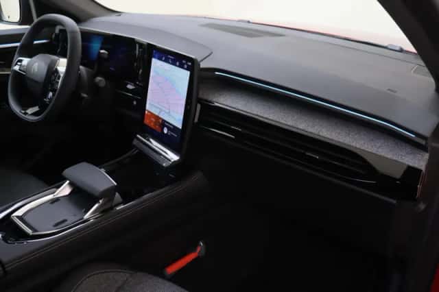 Renault Austral (2025) thumbnail 11