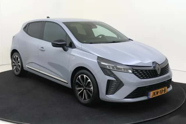 Renault Clio (2025) thumbnail 2