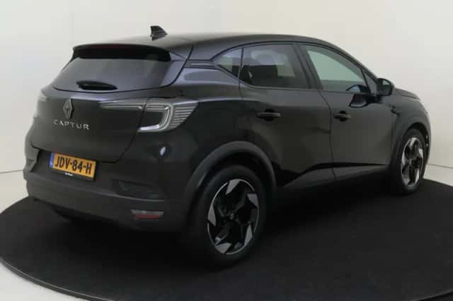 Renault Captur (2025) thumbnail 4