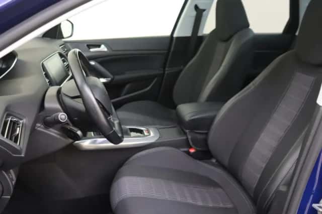 Peugeot 308 (2019) thumbnail 11