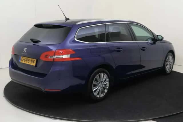 Peugeot 308 (2019) thumbnail 4