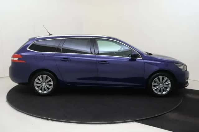 Peugeot 308 (2019) thumbnail 9