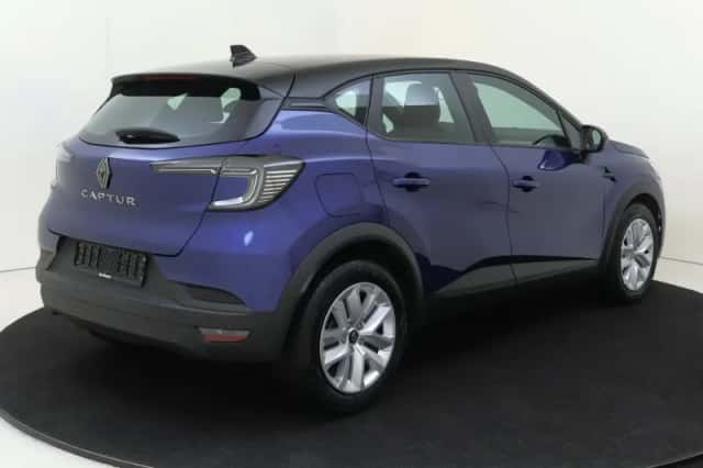 Renault Captur (2025) thumbnail 4