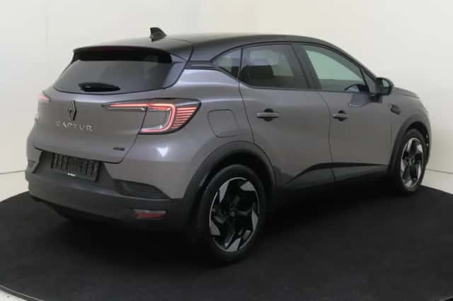 Renault Captur (2025) thumbnail 4