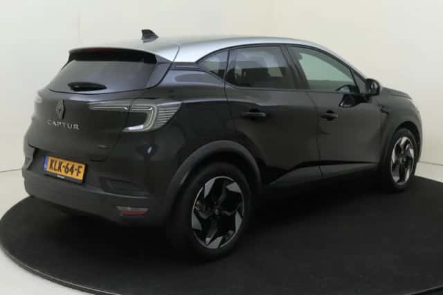 Renault Captur (2025) thumbnail 4