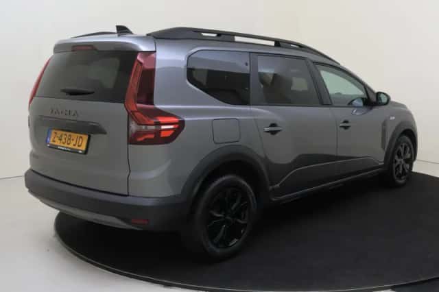Dacia Jogger (2024) thumbnail 4