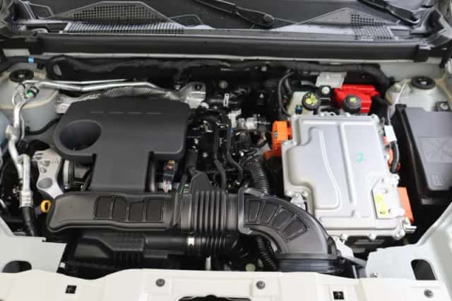 Dacia Duster (2025) thumbnail 4