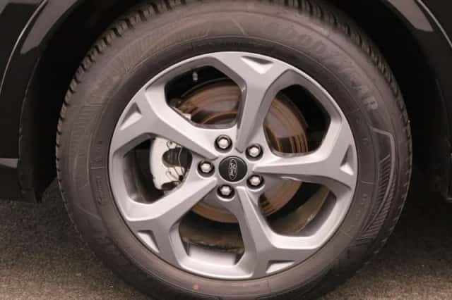 Ford Kuga (2025) thumbnail 13