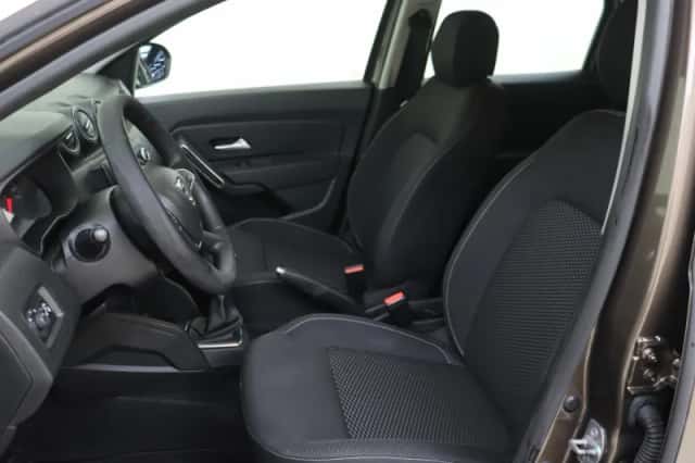 Dacia Duster (2021) thumbnail 15