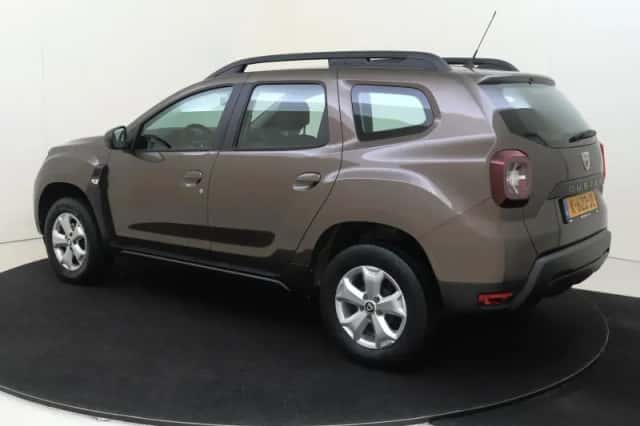 Dacia Duster (2021) thumbnail 3