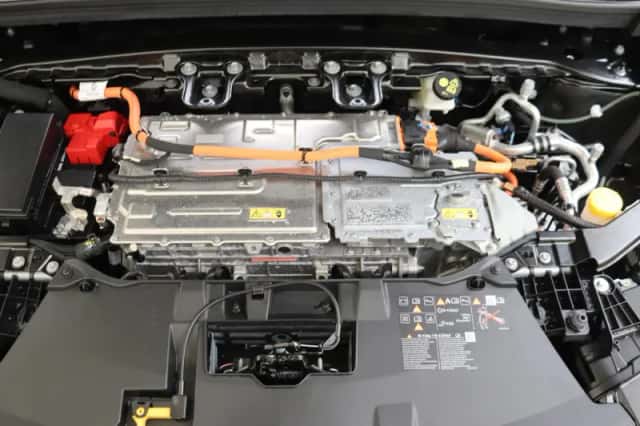 Renault Mégane E-Tech (2025) thumbnail 6